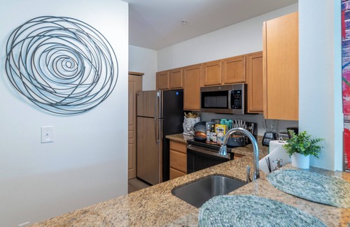 Belltown Apartment | Modern Urban Retreat: Heart of Seattle+ fitness room, WiFi