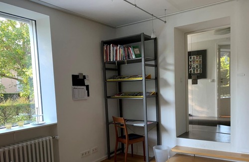 Regensburg Apartment | Modern vacation apartment (68 sqm) with large garden in Regensburg