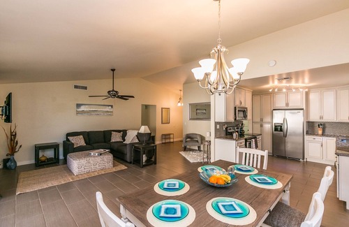 Sunset Ridge House | Modern Vacation home in charming Kierland Scottsdale location! Great Rates!