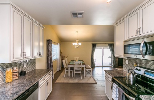 Sunset Ridge House | Modern Vacation home in charming Kierland Scottsdale location! Great Rates!