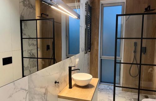 Srodmiescie Apartment | Modern Vero Apartments Yacht Park