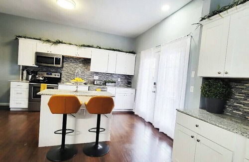East Price Hill House | Modern Victorian Family Home Mins-To Downtown/OTR!