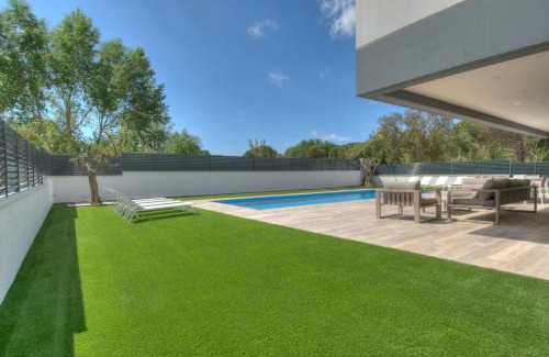 Calella de Palafrugell House | Modern Villa Olivera with Private Pool