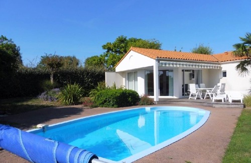 Chateau-d'Olonne Villa | Modern villa with private pool, only 800 m. from the sea