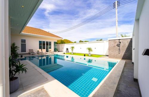 Nong Kae Villa | Modern Villa 3BR - Great Location - KL3