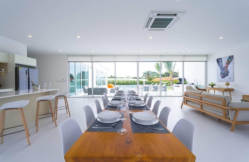 Hua Hin Villa | Modern Villa at Palm Hills Golf Club (PH4B)