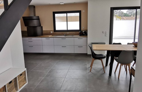 La Tranche-sur-Mer House | Modern Villa with Heated Pool, Near Beach and Town, 4 BR, Parking