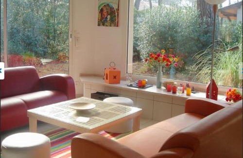 Pyla-sur-Mer Villa | Modern Villa High Standing Pyla sur Mer 3' from beach
