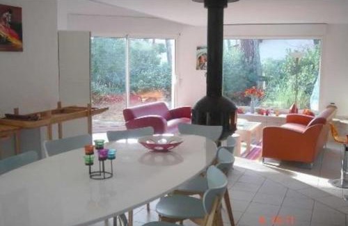 Pyla-sur-Mer Villa | Modern Villa High Standing Pyla sur Mer 3' from beach