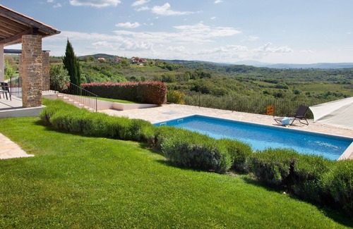 Baredine Villa | Modern Villa in Baredine with Pool