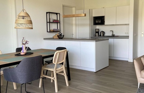 Zeewolde Villa | Modern villa in Harderwold with garden