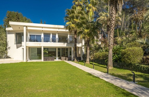 Mougins Villa | MODERN VILLA LOUISIANA 8 BEDROOMS