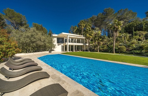 Mougins Villa | MODERN VILLA LOUISIANA 8 BEDROOMS