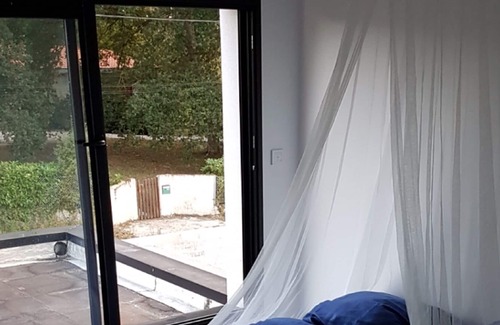Martillac Villa | MODERN VILLA POOL BORDEAUX CAUDALIE