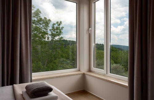 Krasica Villa | Modern villa Venta with jacuzzi and pool in Buje