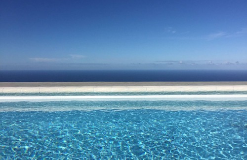 Tijarafe Villa | Modern villa with 180° sea view and heated saltwater pool