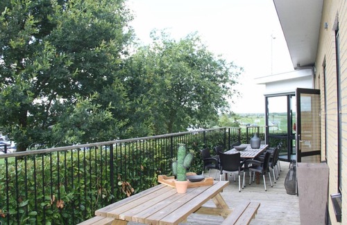Maurik House | Modern villa with a nice terrace, at the marina