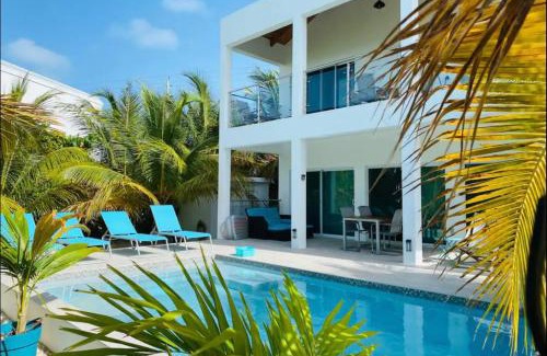 Grace Bay Apartment | Modern villas at Grace Bay, Turks and Caicos Islands