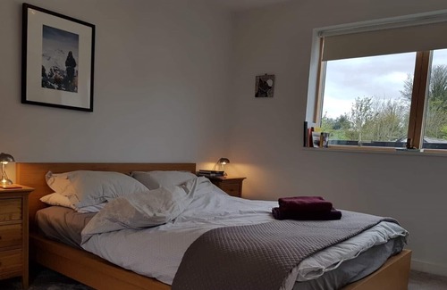 Dinas Powys House | Modern, Warm and Cosy Welsh Retreat