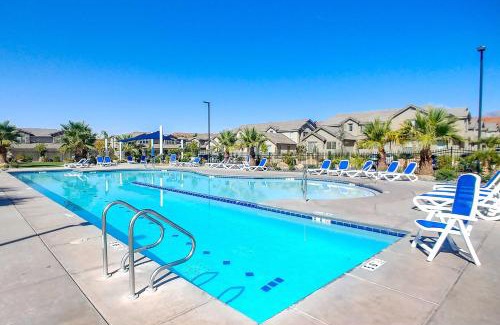 Sienna Hills House | Modern Washington Home - Pool and Trail Access!