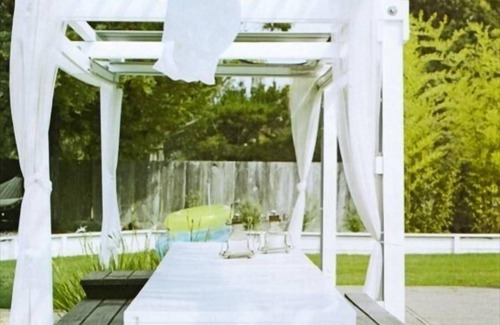 Santa Rosa House | Modern Wine Country Home W/Pool&Spa in European Elle Magazine!