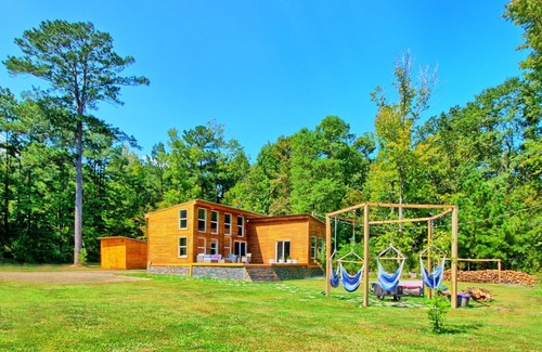 South Toledo Bend Cabin | Modern wood infused Cabin