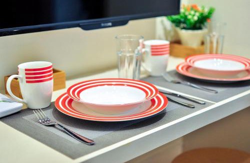 Pio del Pilar Apartment | Modern Zen 1-bedroom with balcony