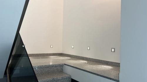 Wallersdorf Villa | Moderne 2 Zimmer Wohnung in Wallersdorf-Haidlfing