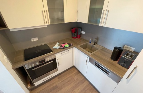 Regensburg Apartment | Moderne 60qm Ferienwohnung mit Terrasse und Balkon, zentrumsnah