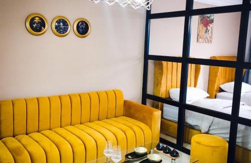 Tangier Apartment | Moderne Appartement au plein Centre-Ville en Face Hilton & la Gare de Train TGV avec climatisation N2