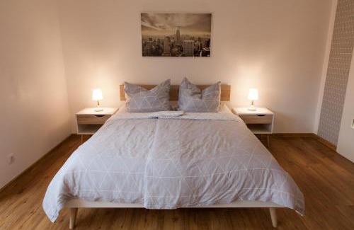 Neustadt an der Weinstrasse Apartment | Modernes Studio im Herzen von Neustadt: PfalzLiebe