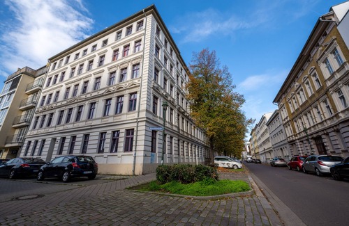 Sudenburg Condo | Moderne Eg-wohnung & Parkplatz, TOP Anbindung, 2 Personen