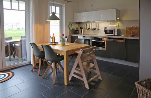 Boergerende-Rethwisch Apartment | Moderne Ferienwohnung Wellenreiter - 3 Min. vom Strand Entfernt