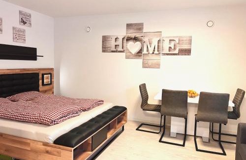 Meckenbeuren Apartment | Moderne Ferienwohnung nahe Ravensburger Spieleland & Friedrichshafen - mit Außenbereich