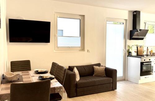 Meckenbeuren Apartment | Moderne Ferienwohnung nahe Ravensburger Spieleland & Friedrichshafen - mit Außenbereich