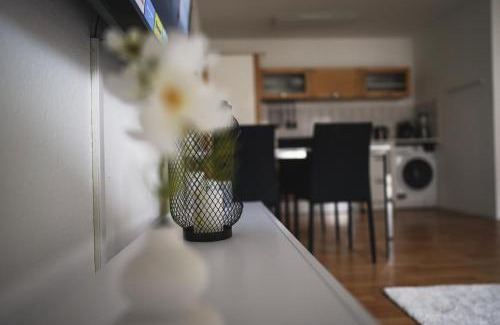 Leimen Apartment | Moderne Ferienwohnung in Leimen mit Balkon, WeHome Komfort