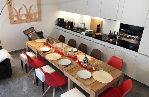 Guarda Apartment | Moderne helle Ferienwohnung 1-6 Pers - Chasa32 in Guarda