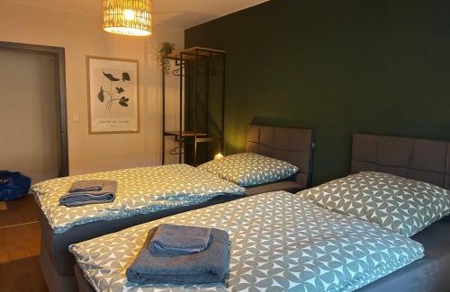 Wesertor Apartment | moderne Stadtwohnung mit Parkplatz, Uni & Zentrum fußläufig