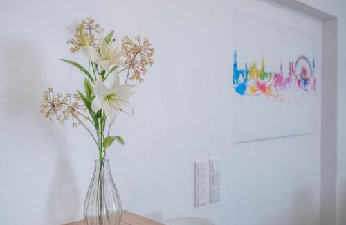 Universitat Apartment | Moderne stilvolle Wohnung im Herzen Münchens