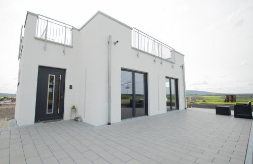 Schneppenbach Apartment | Moderne Wohnung mit Panorama
