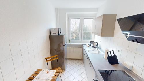 Helbersdorf Apartment | Moderner Plattenbaucharme mit WLAN
