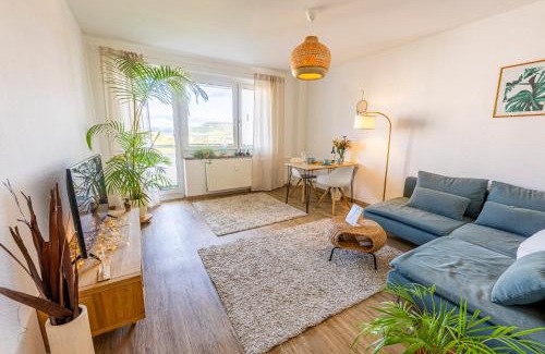 Jena-Nord Apartment | Modernes 2-Zimmer-Apartment mit Balkon und Netflix