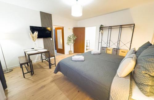 Ellenerbrok-Schevemoor Apartment | Modernes Apartment mit Balkon & Parkplatz, WiFi
