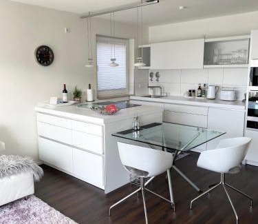Ebersteinburg Apartment | Modernes Apartment mit traumhaftem Sunset Blick