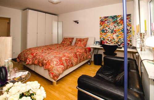 Karlsbad House | Modernes und gemütliches Designerzimmer