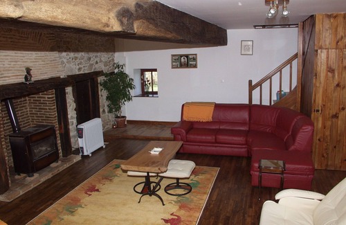 Cheronnac Other | Modernised Farmhouse, Three Bedrooms, Quiet Secluded Garden, Wifi and Pet