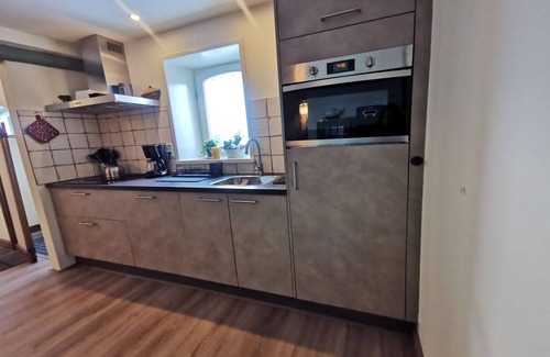 Munstergeleen House | Modernized holiday home with terrace