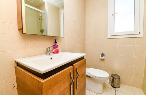 Mentese Apartment | Modernly Designed 2BR Villa W/ Communal Pool & Balcony Bodrum Apartment 1005