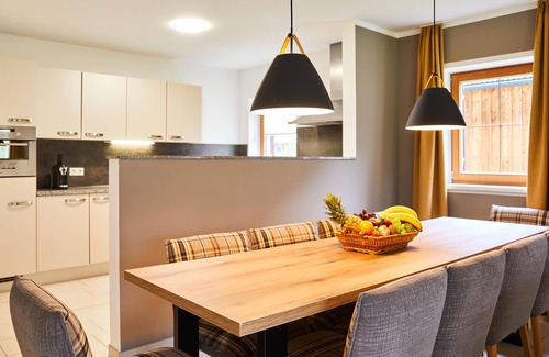 Obertraun House | Modernly furnished detached chalet
