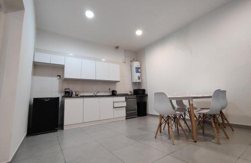 Chacarita Apartment | Moderno PH con patio en Chacarita A 3 minutos de Palermo y 2 cuadras del Movistar Arena y Art Media